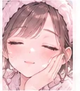 ヘアバンドをして、スキンケアを終えたあと、ほおに手を当ててほほえんでいるところ